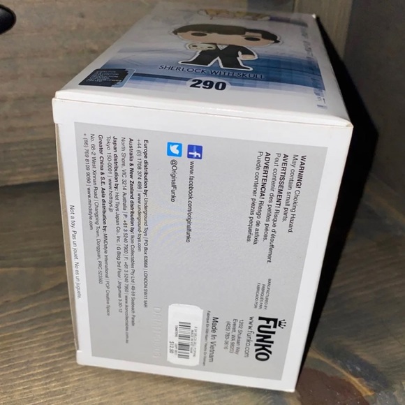 Funko pop Sherlock with skull #290. - Picture 5 of 8